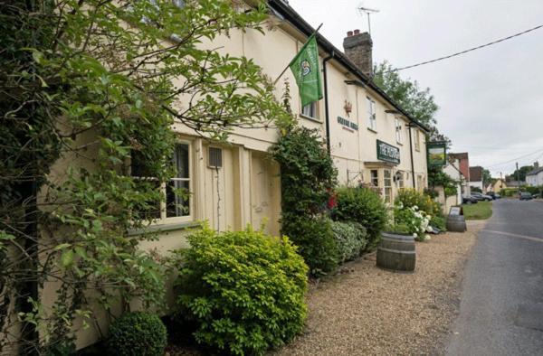 The Plough Hotel Great Chesterford Exterior photo